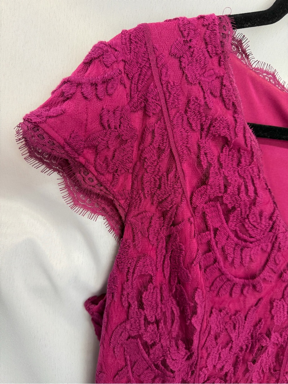 Adrianna Papell Purple Lace Dress Magenta Cap Sleeve V Neck Textured 16 - Picture 5 of 7